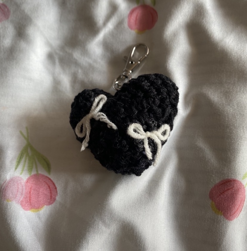 black heart keychain
