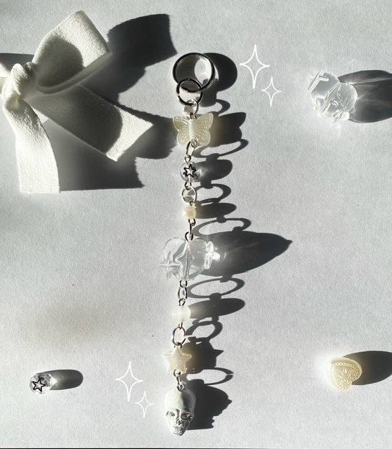 Skull beaded keychain